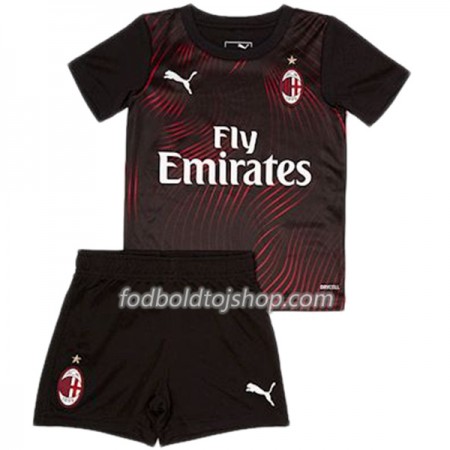 AC Milan Børn 3. Fodboldsæt 2019-20 S/S (+ Korte bukser)